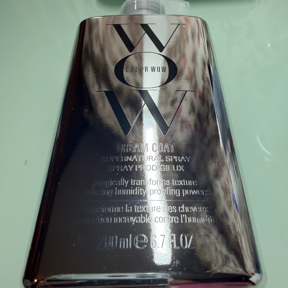 Color Wow Dream Coat Supernatural Spray - Sleek Silver